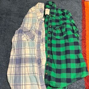 2 l/s button down Abercrombie and American Eagle women’s medium